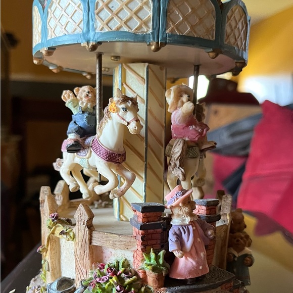 Vintage Musical Bear Merry go round - Picture 7 of 7